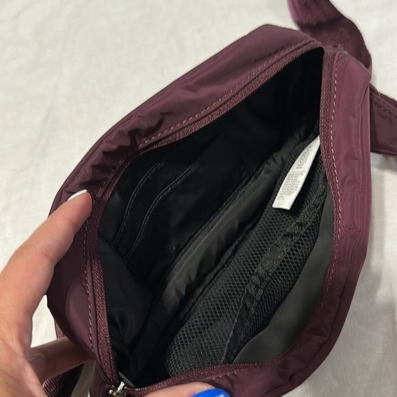 Athleta Purple Belt bag Adjustable Travel - Picture 5 of 8